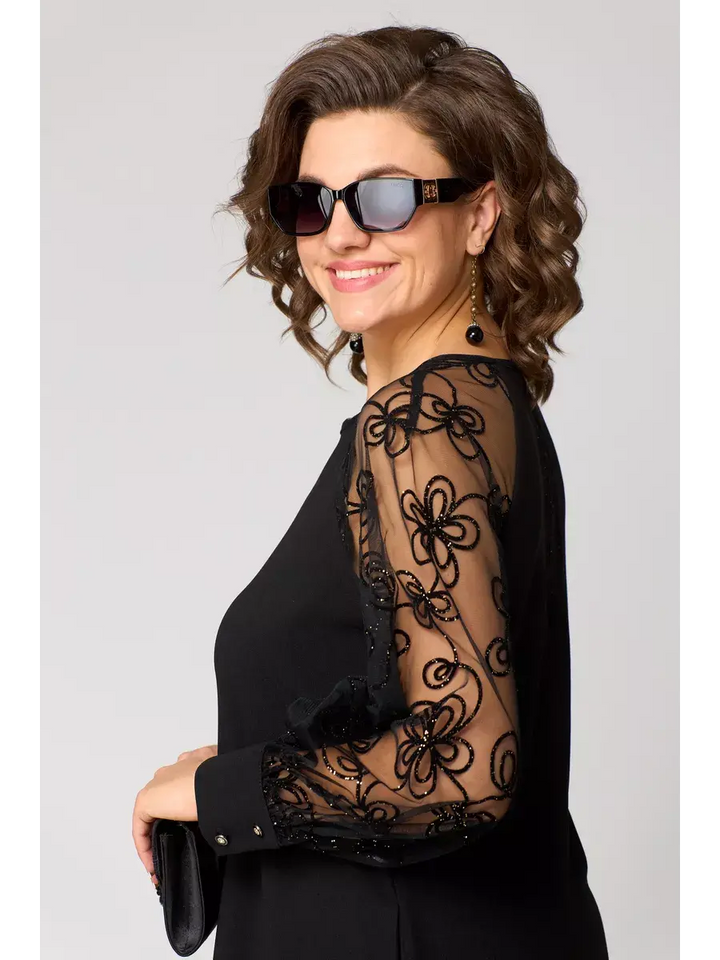 Isabella - Elegant Dress with Lace Sleeves
