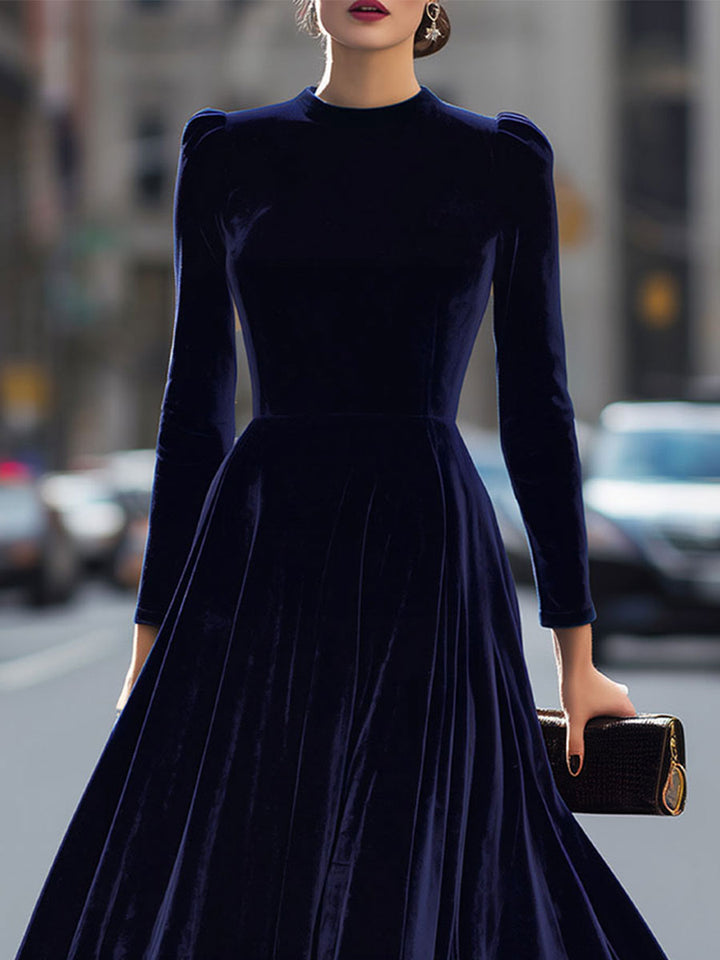 Larah – Luxurious Velvet Long-Sleeve Midi Dress