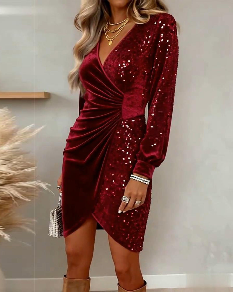 Emilia | Midi Dress with V-Neck