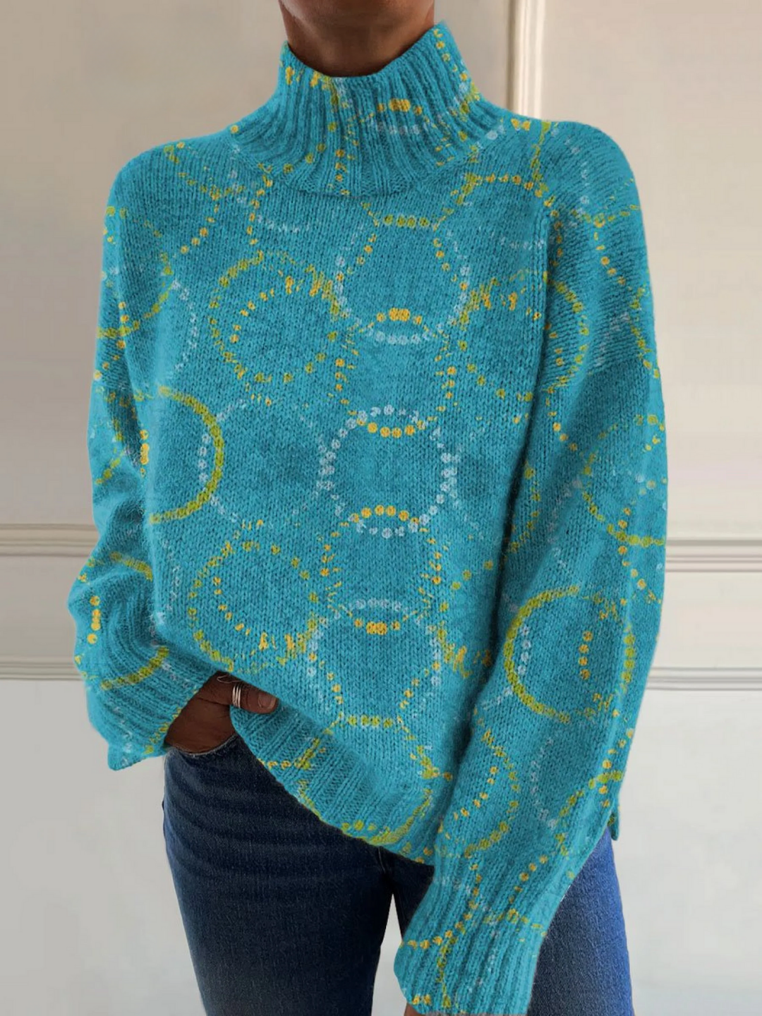 Silvia – The Artistic Turtleneck