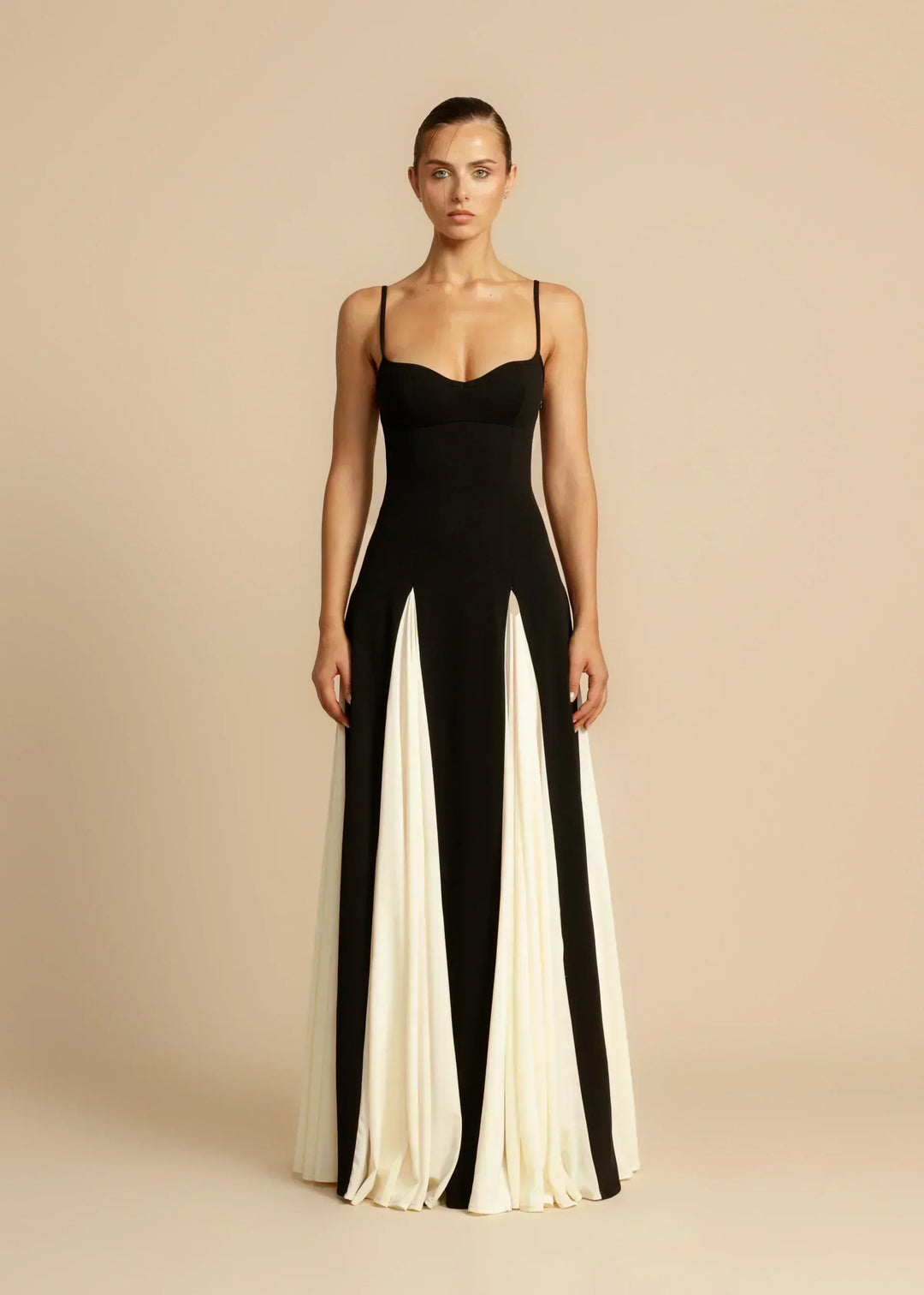 Réalta | Contrast Ruffle Maxi Dress