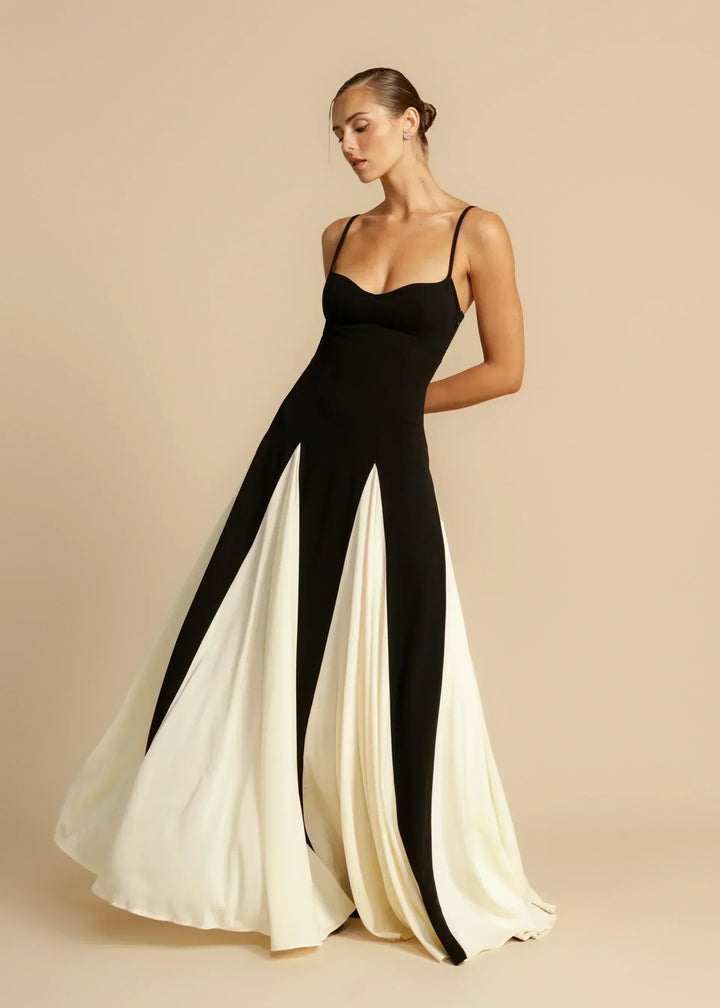 Réalta | Contrast Ruffle Maxi Dress