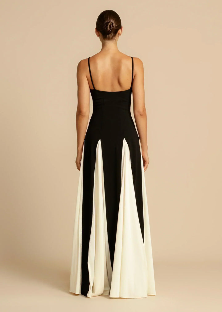 Réalta | Contrast Ruffle Maxi Dress