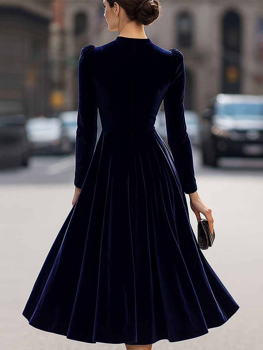 Larah – Luxurious Velvet Long-Sleeve Midi Dress