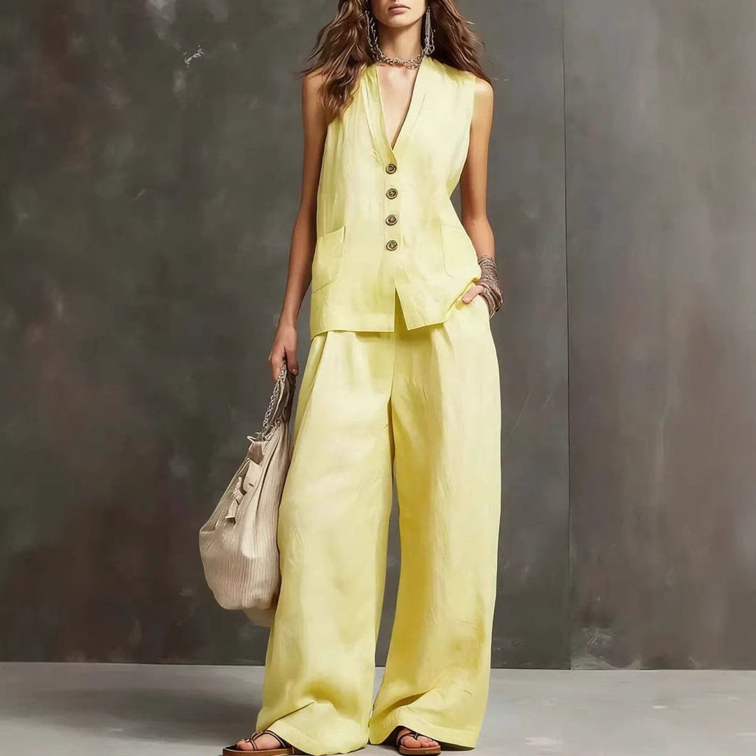 Two-piece cotton and linen set with sleeveless vest and wide-leg pants