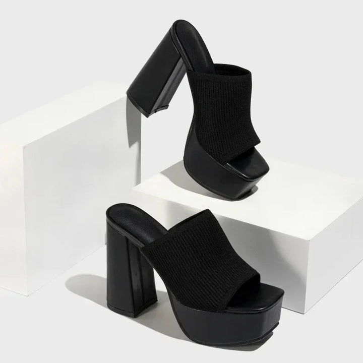 Penélope Block Heel Pumps