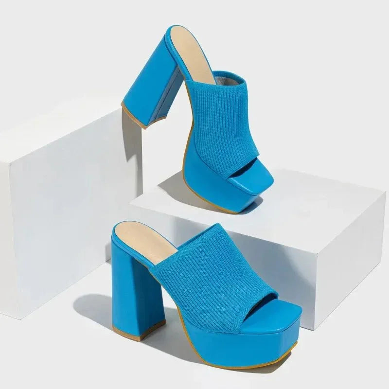 Penélope Block Heel Pumps