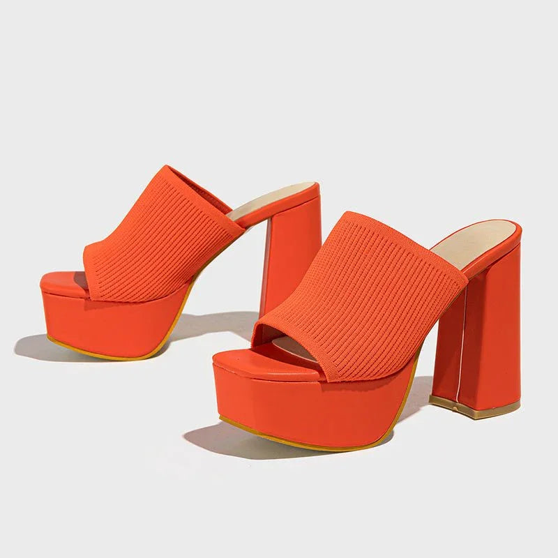 Penélope Block Heel Pumps