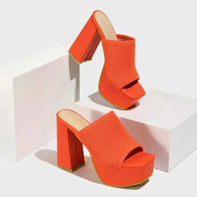 Penélope Block Heel Pumps