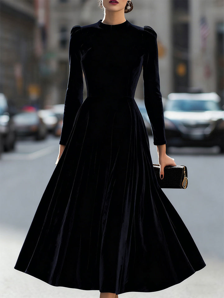 Larah – Luxurious Velvet Long-Sleeve Midi Dress